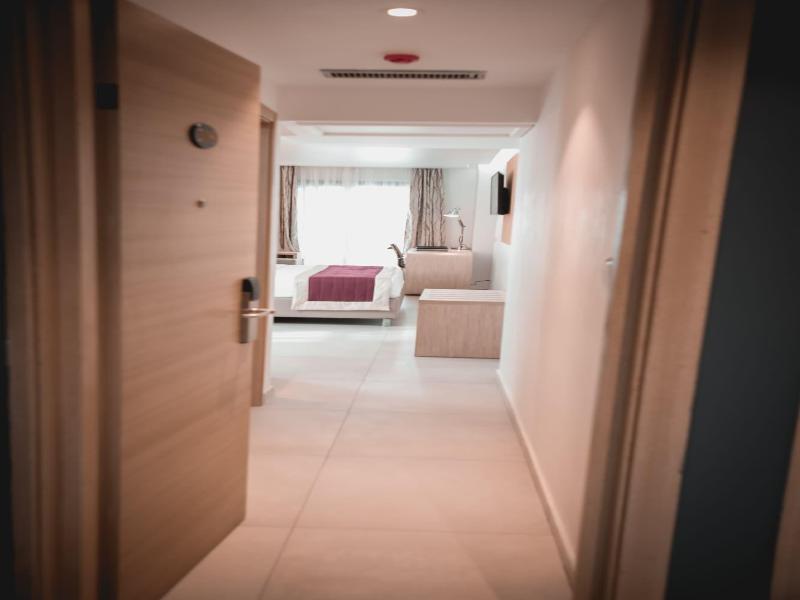 Platinum Cocotiers Hotel — view