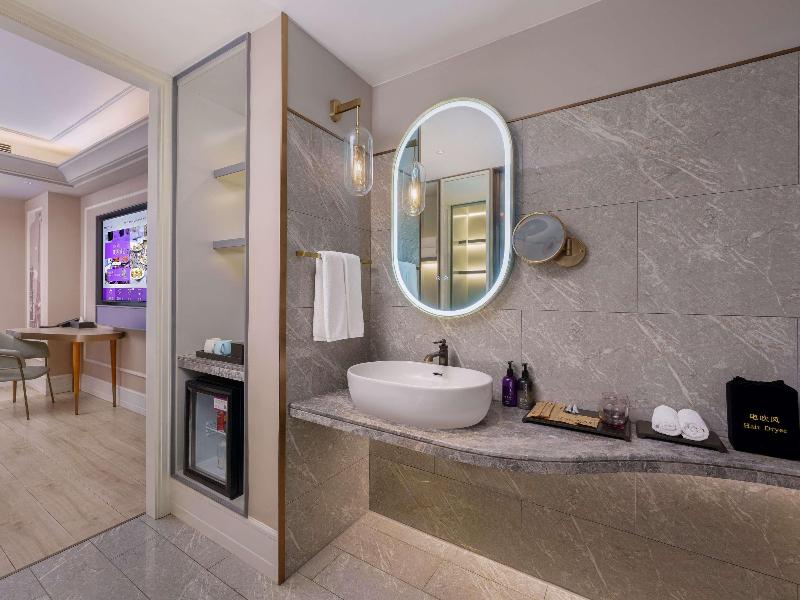 Mercure Shijiazhuang Downtown — view