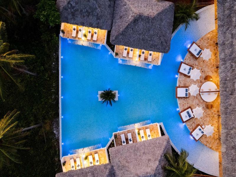 Mkni Hotel Ikaika Makani Experience image
