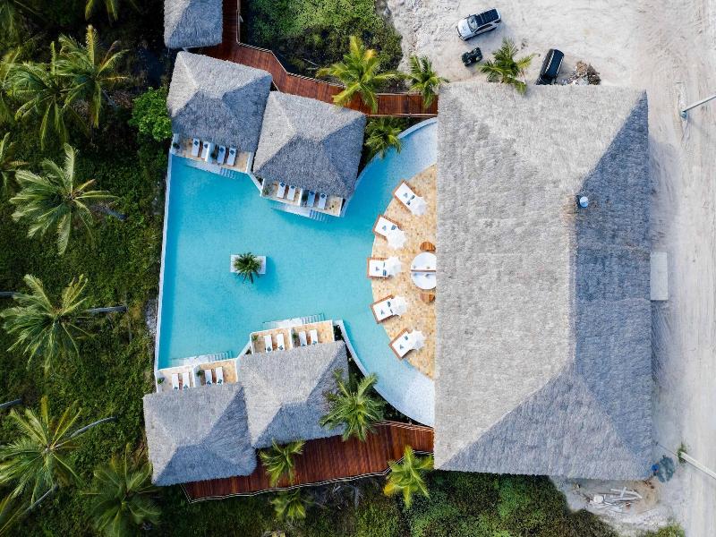 Mkni Hotel Ikaika Makani Experience image
