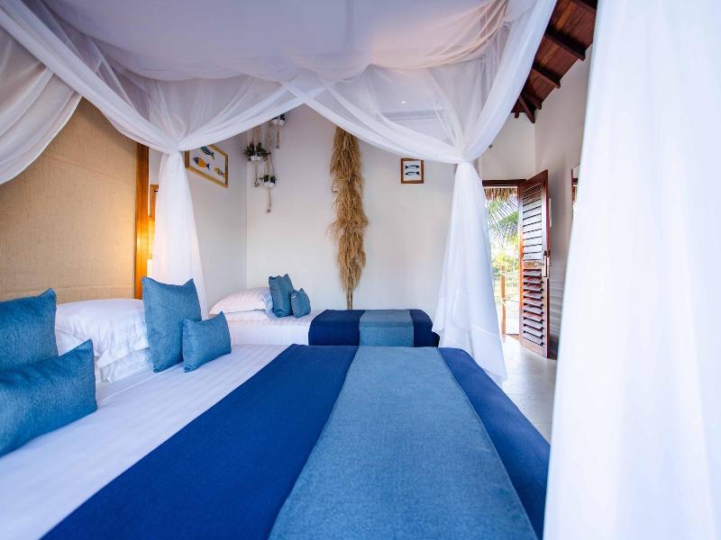 Mkni Hotel Ikaika Makani Experience image