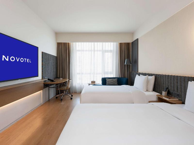 Novotel Shanghai Hongqiao Gubei image