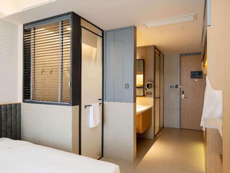 Novotel Shanghai Hongqiao Gubei image