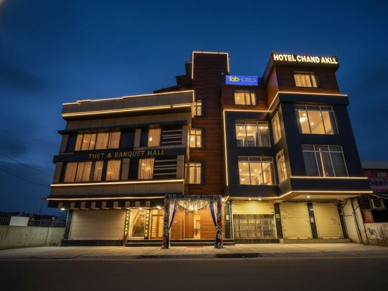 Fabhotel Grand Arya