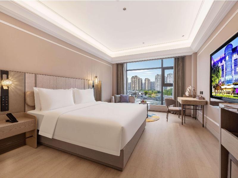 Mercure Chengdu Global Center — view