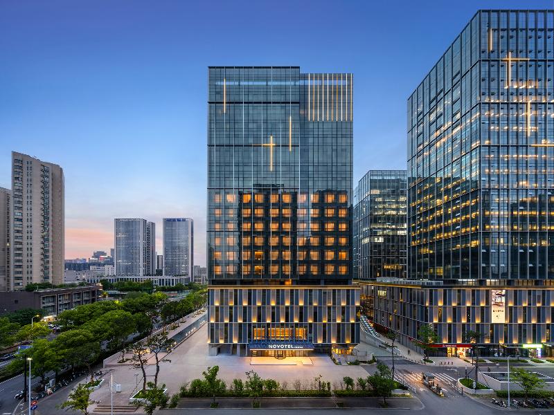 Novotel Hangzhou Binjiang image