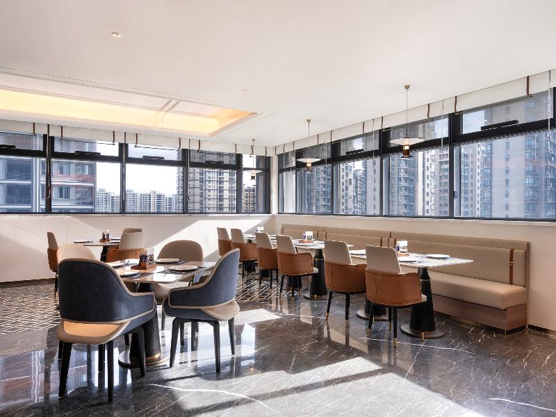 Novotel Hangzhou Binjiang image