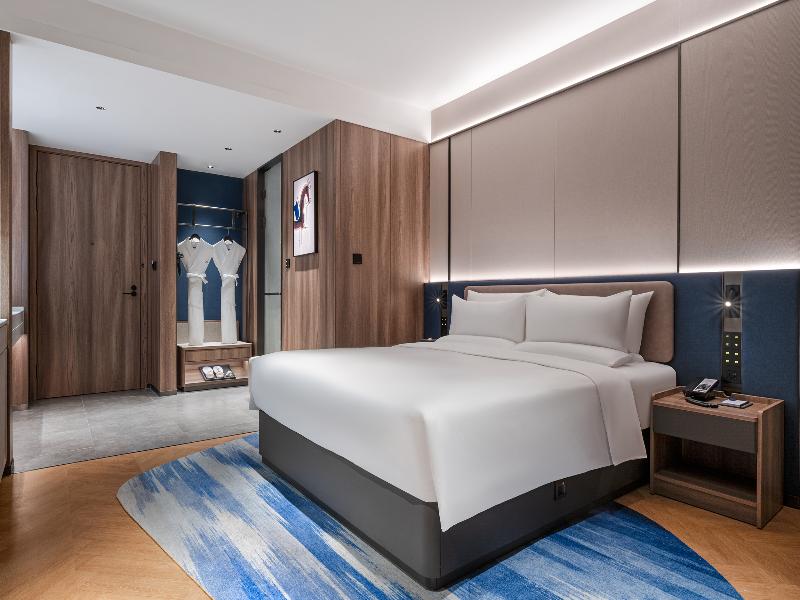 Novotel Hangzhou Binjiang image