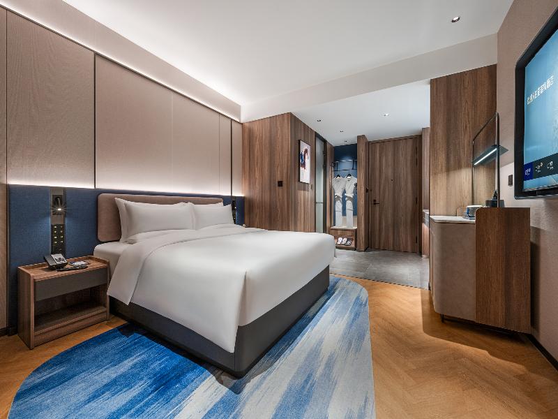 Novotel Hangzhou Binjiang image