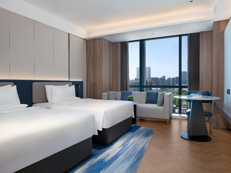 Novotel Hangzhou Binjiang image