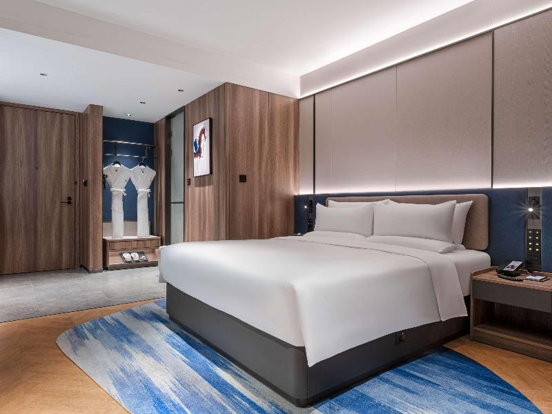 Novotel Hangzhou Binjiang image