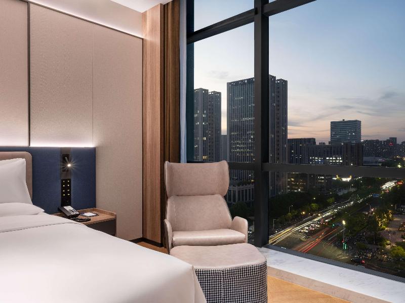 Novotel Hangzhou Binjiang image
