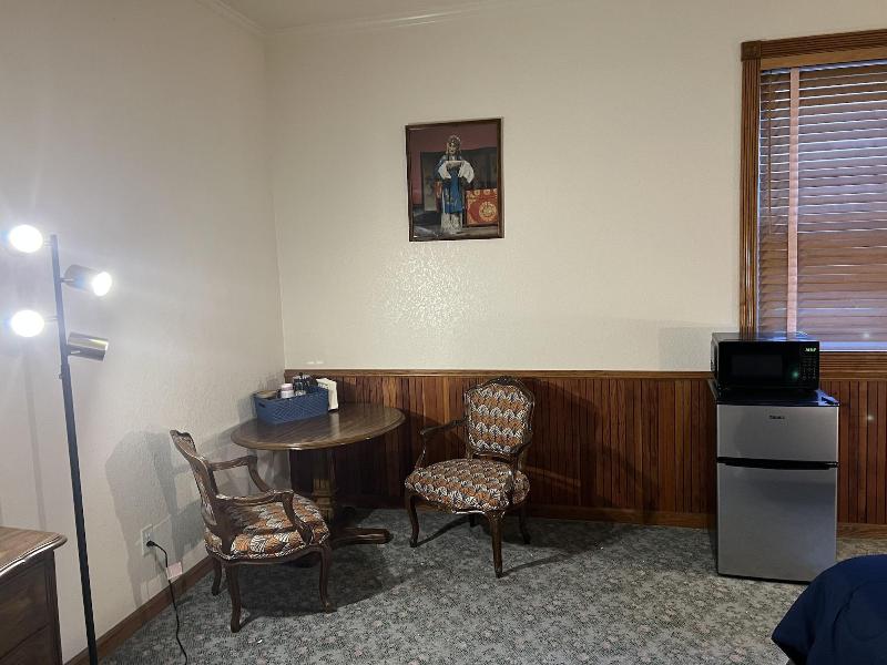 Delta Queen Lodge Bar Restaurant image