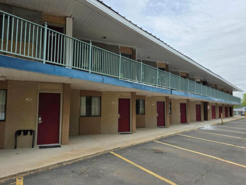 Red Roof Inn Green Brook - Somerset image
