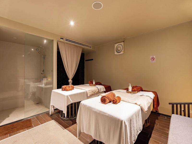 The Taksim Royal Beachfront Resort image