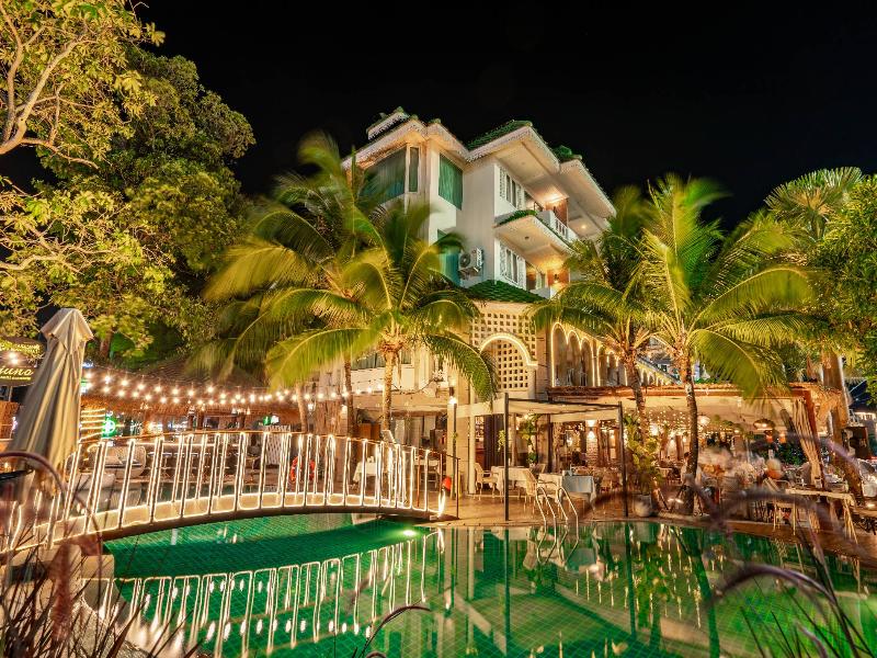 The Taksim Royal Beachfront Resort image