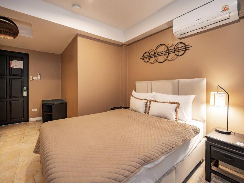 The Taksim Royal Beachfront Resort image