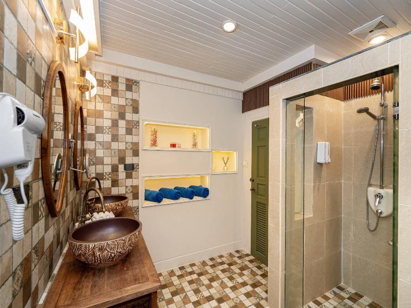 The Taksim Royal Beachfront Resort image