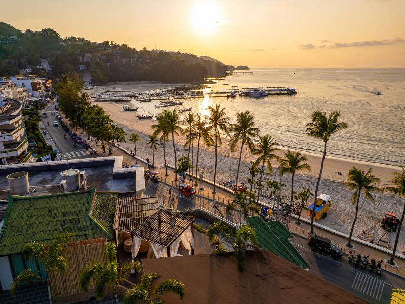 The Taksim Royal Beachfront Resort image