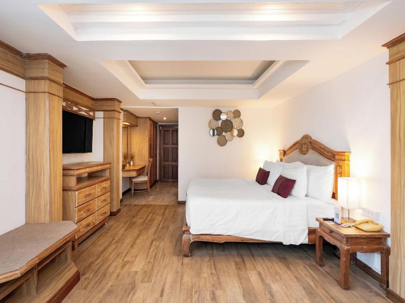 The Taksim Royal Beachfront Resort image