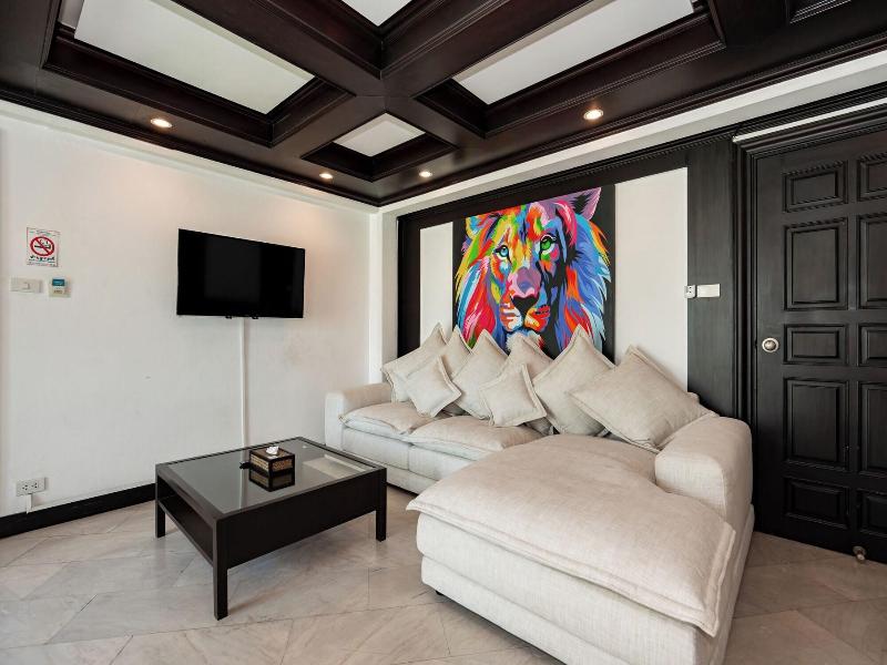 The Taksim Royal Beachfront Resort image