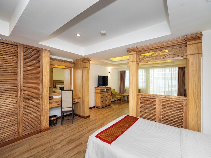 The Taksim Royal Beachfront Resort image