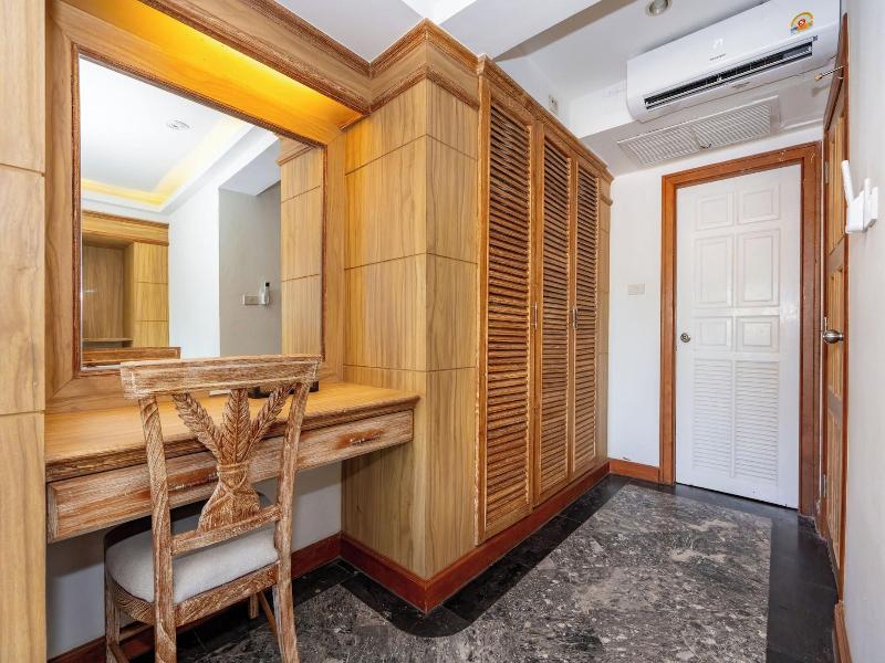 The Taksim Royal Beachfront Resort image