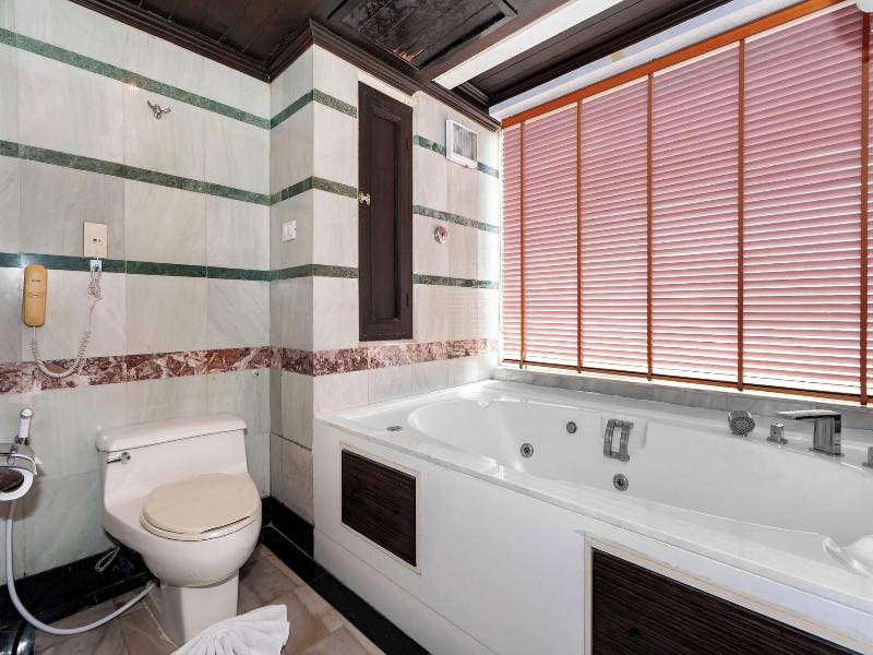 The Taksim Royal Beachfront Resort image