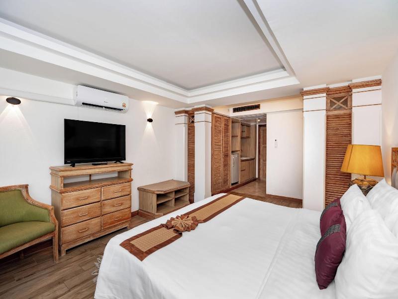 The Taksim Royal Beachfront Resort image
