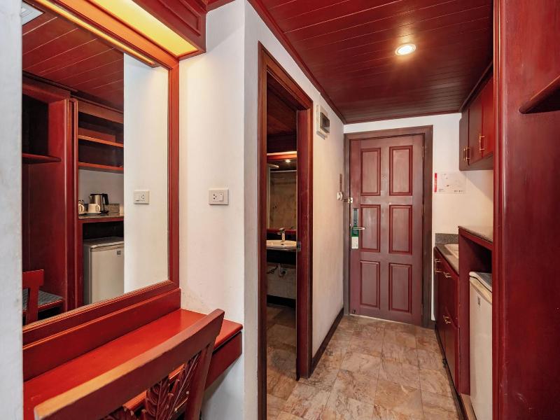 The Taksim Royal Beachfront Resort image
