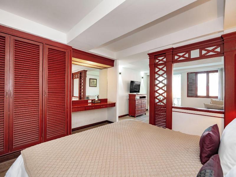 The Taksim Royal Beachfront Resort image