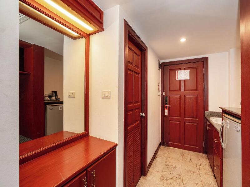 The Taksim Royal Beachfront Resort image