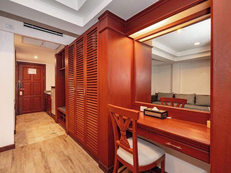 The Taksim Royal Beachfront Resort image