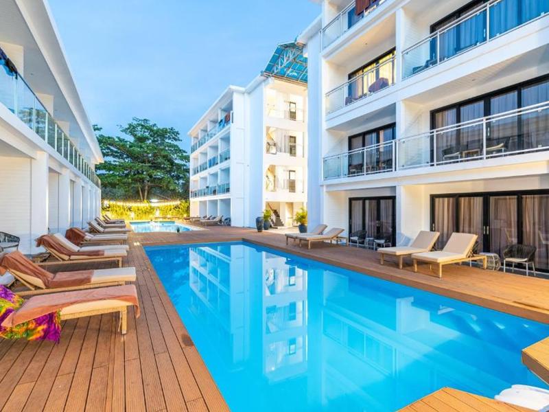Bj Beachfront Hotel — general view
