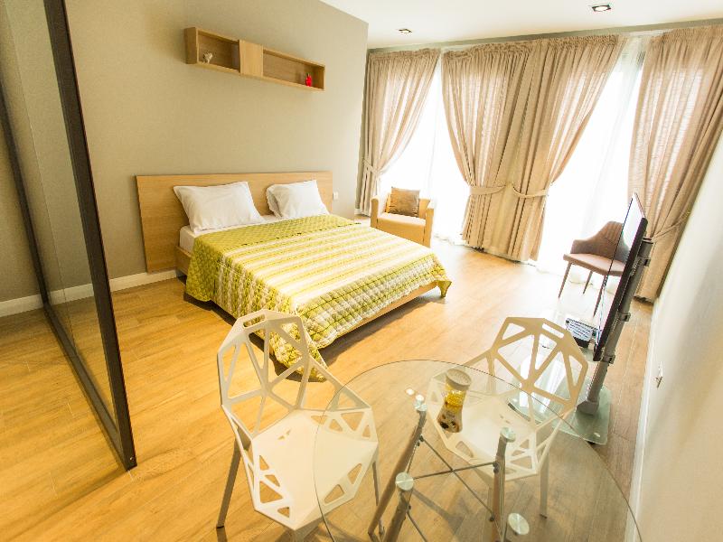 Accra Luxury Apartments At Pearl In City image
