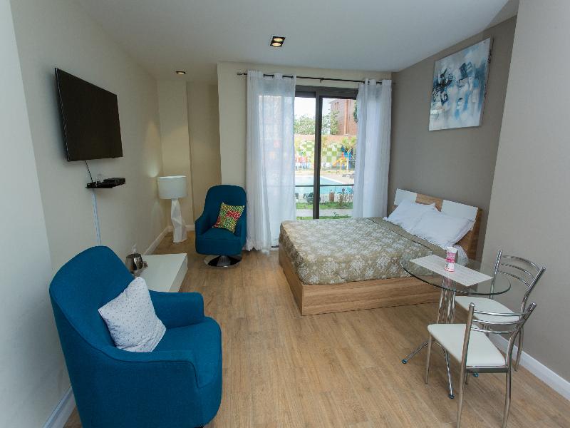 Accra Luxury Apartments At Pearl In City image