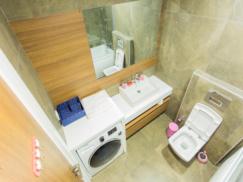 Accra Luxury Apartments At Pearl In City image