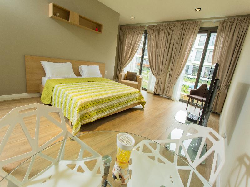 Accra Luxury Apartments At Pearl In City image