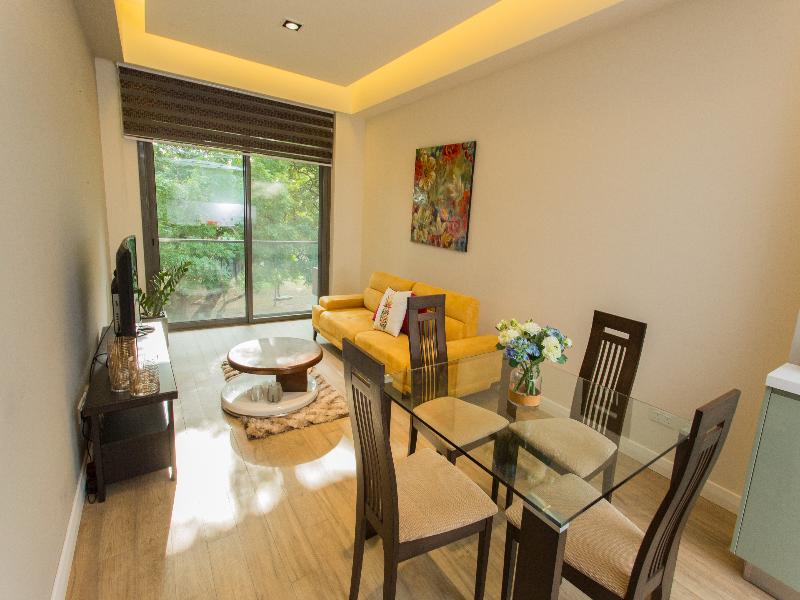 Accra Luxury Apartments At Pearl In City image