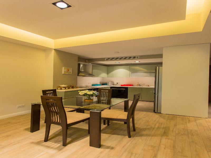 Accra Luxury Apartments At Pearl In City image