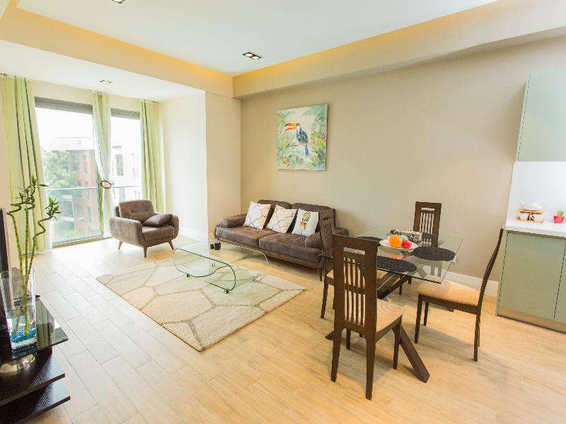 Accra Luxury Apartments At Pearl In City image
