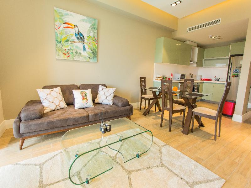 Accra Luxury Apartments At Pearl In City image