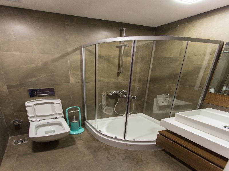 Accra Luxury Apartments At Pearl In City image