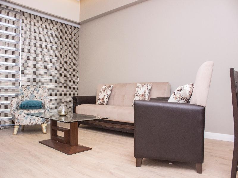 Accra Luxury Apartments At Pearl In City image