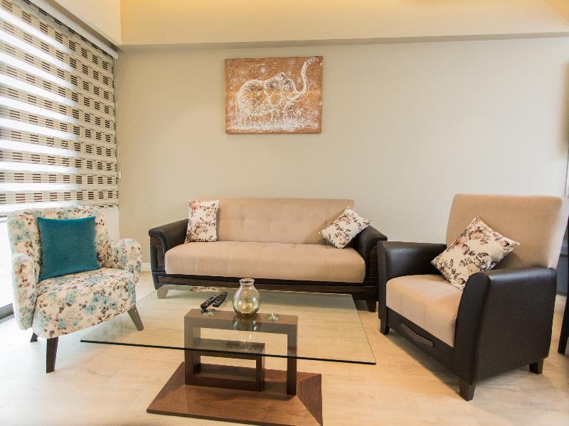 Accra Luxury Apartments At Pearl In City image