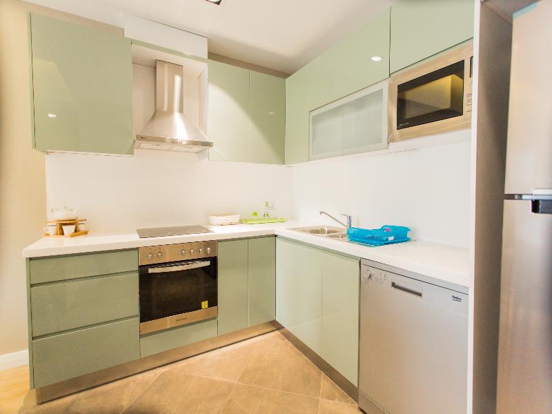 Accra Luxury Apartments At Pearl In City image