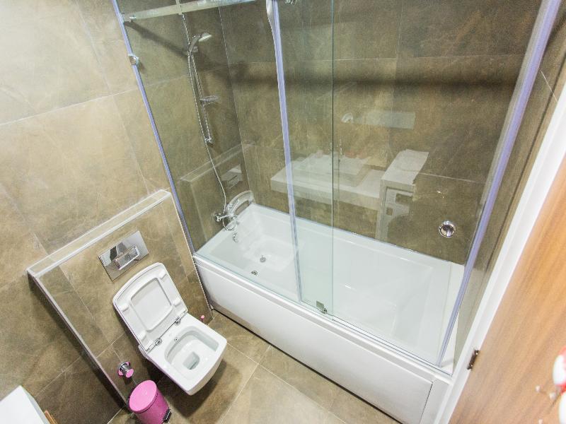 Accra Luxury Apartments At Pearl In City image