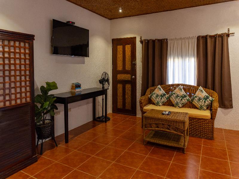 Hibiscus Garden Resort image