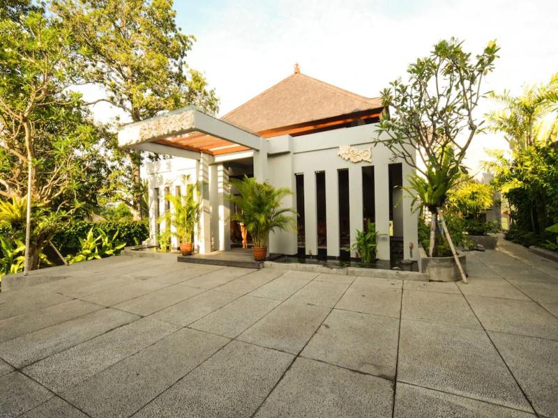 Ayuterra Resort image