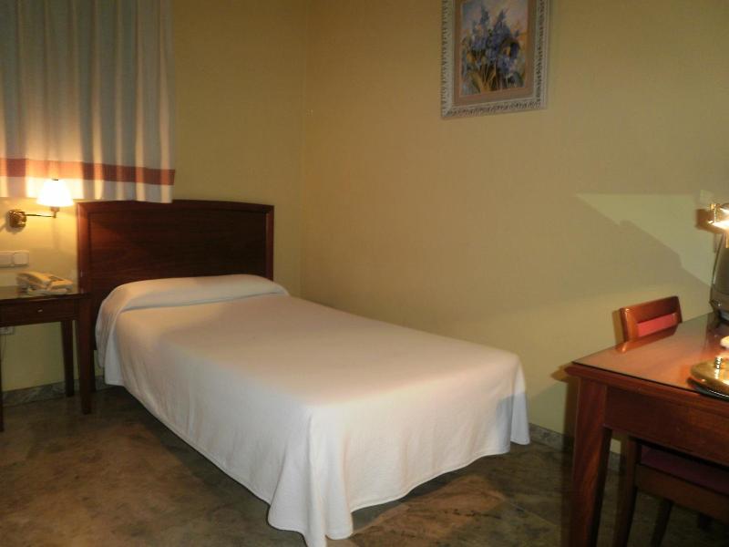 Hotel Isabel image